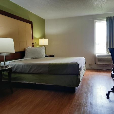 Econo Lodge Airport Near Billy Graham Parkway Charlotte Kültér fotó
