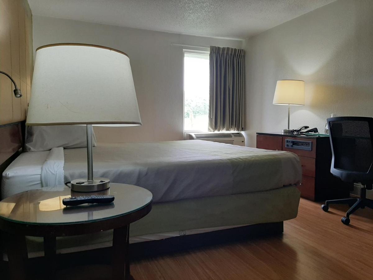 Econo Lodge Airport Near Billy Graham Parkway Charlotte Kültér fotó