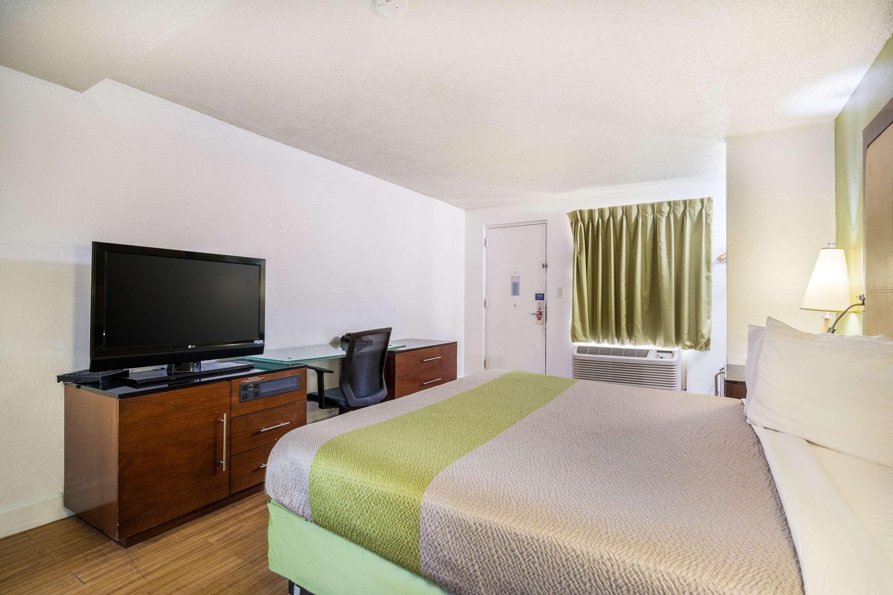 Econo Lodge Airport Near Billy Graham Parkway Charlotte Kültér fotó