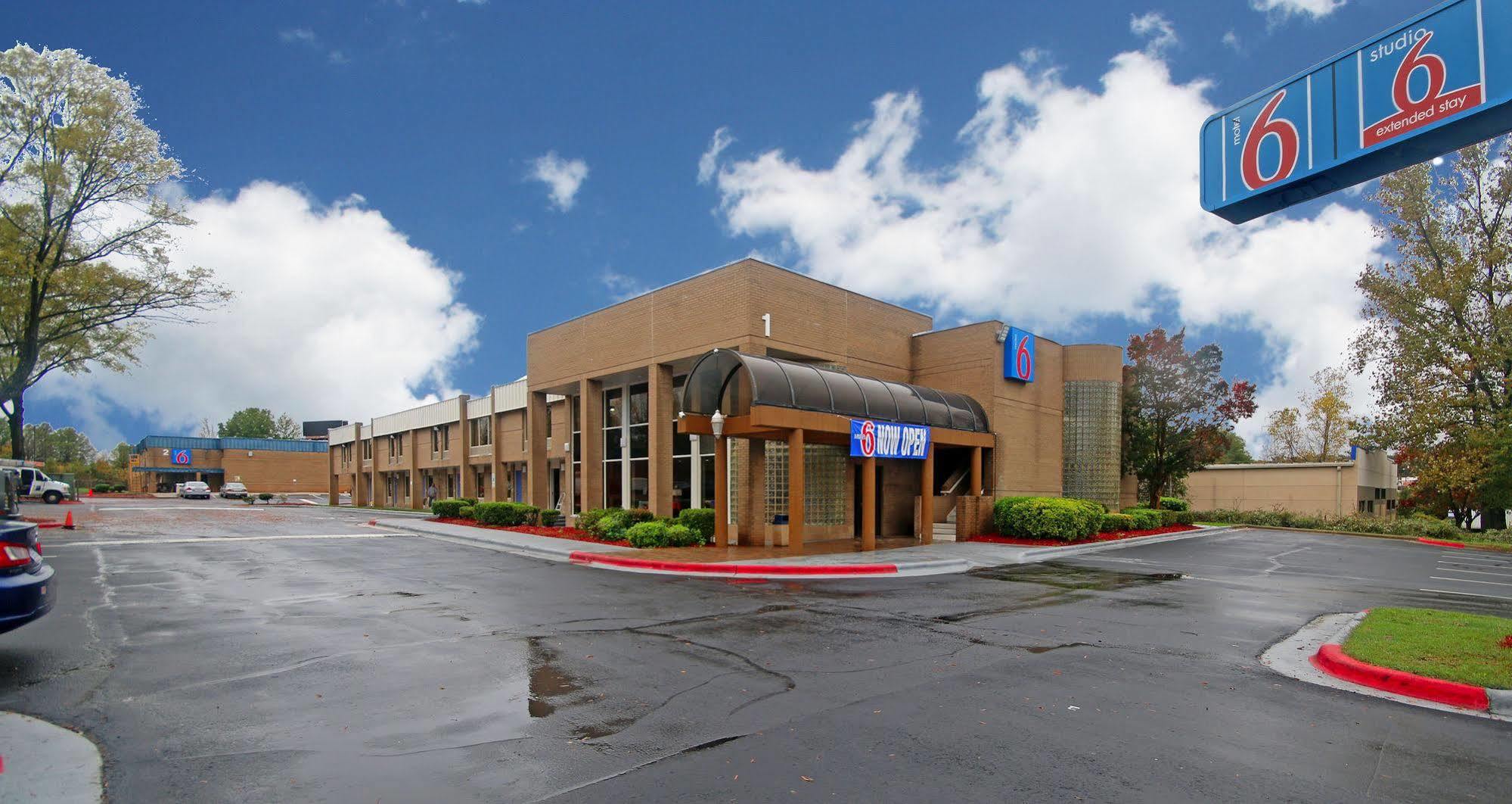 Econo Lodge Airport Near Billy Graham Parkway Charlotte Kültér fotó