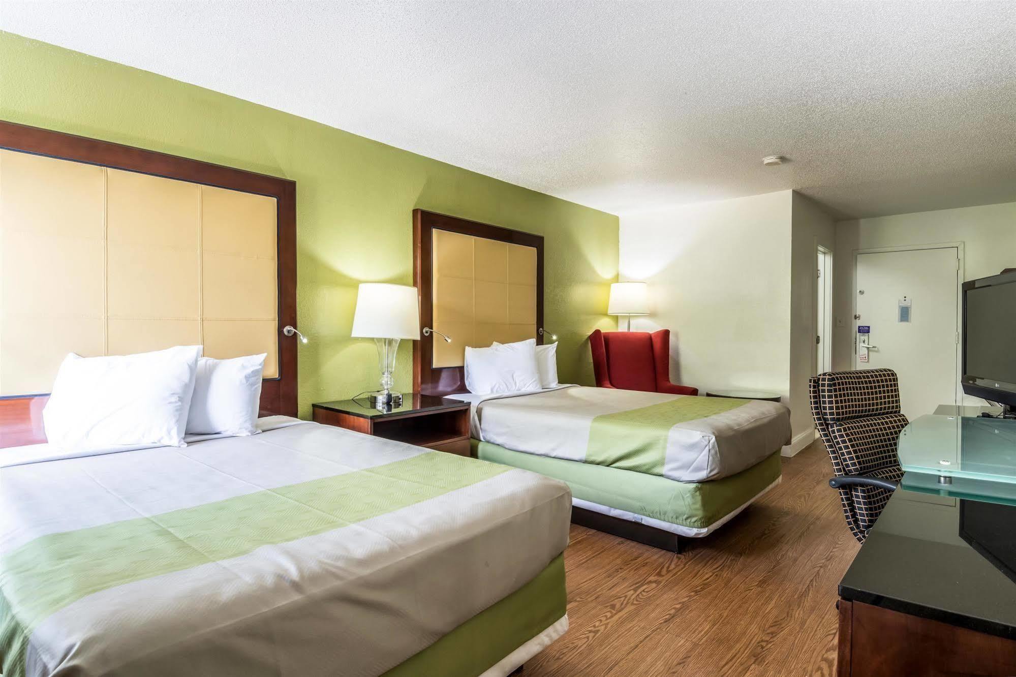 Econo Lodge Airport Near Billy Graham Parkway Charlotte Kültér fotó